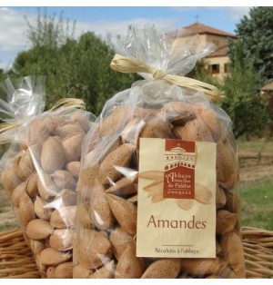 Amandes récoltées à l'abbaye - (JO-aman)