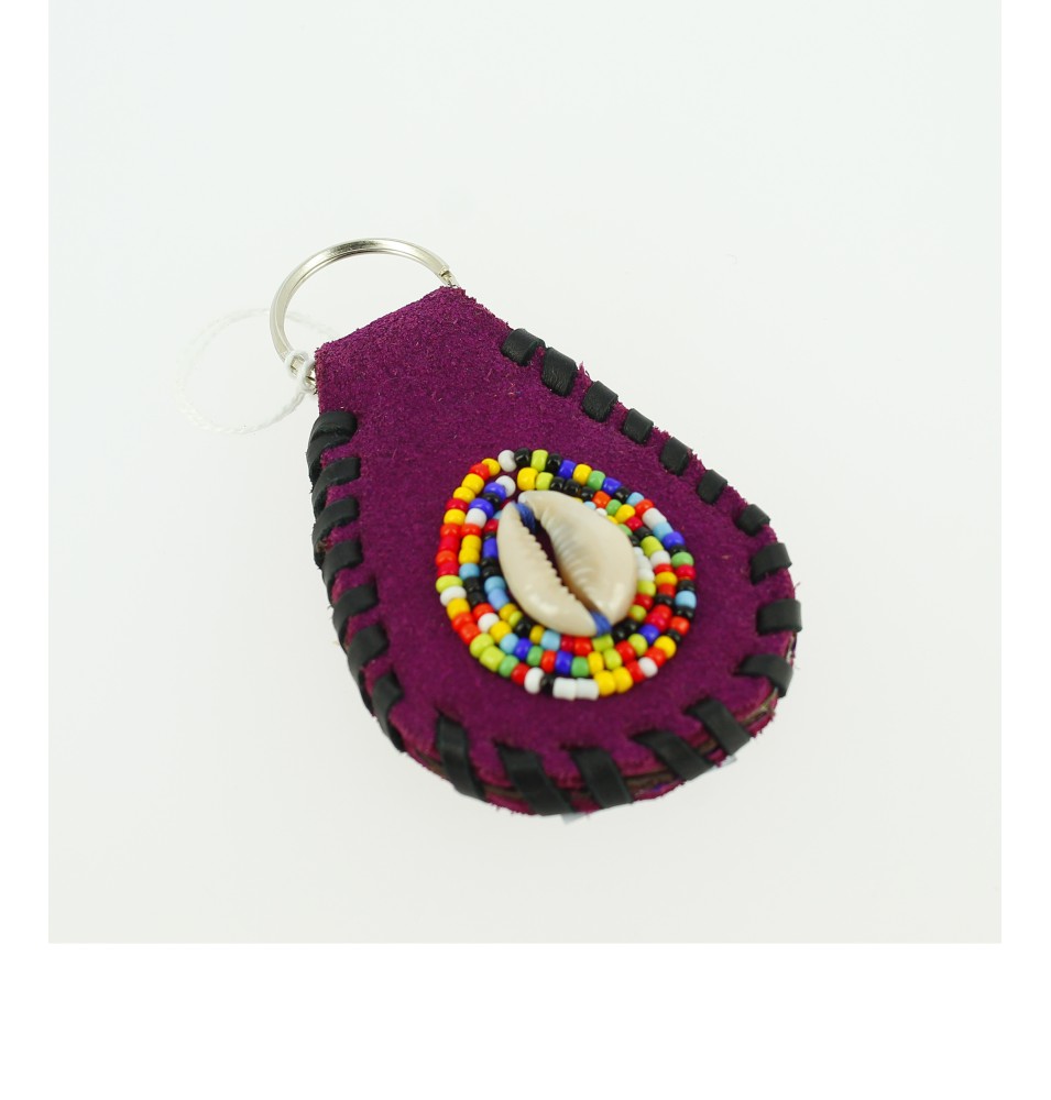 Porte-clés Violet Kenya en peau avec Cauri et perles
