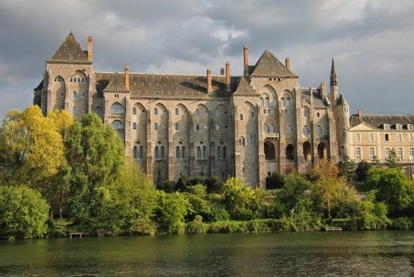 SOLESMES (Abbaye Saint-Pierre de)